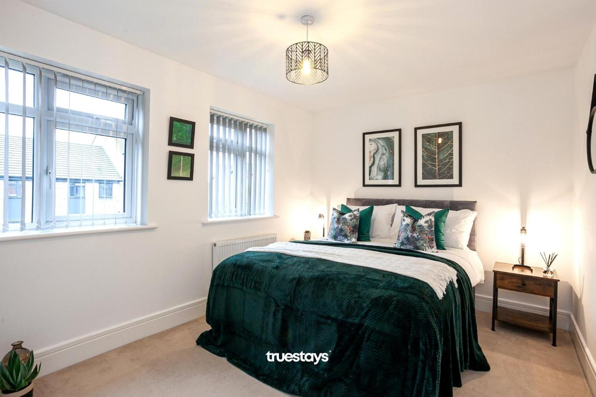 Ambassador House By Truestays - Luxury 4 Bedroom House In Stoke-On-Trent Etruria Exteriör bild