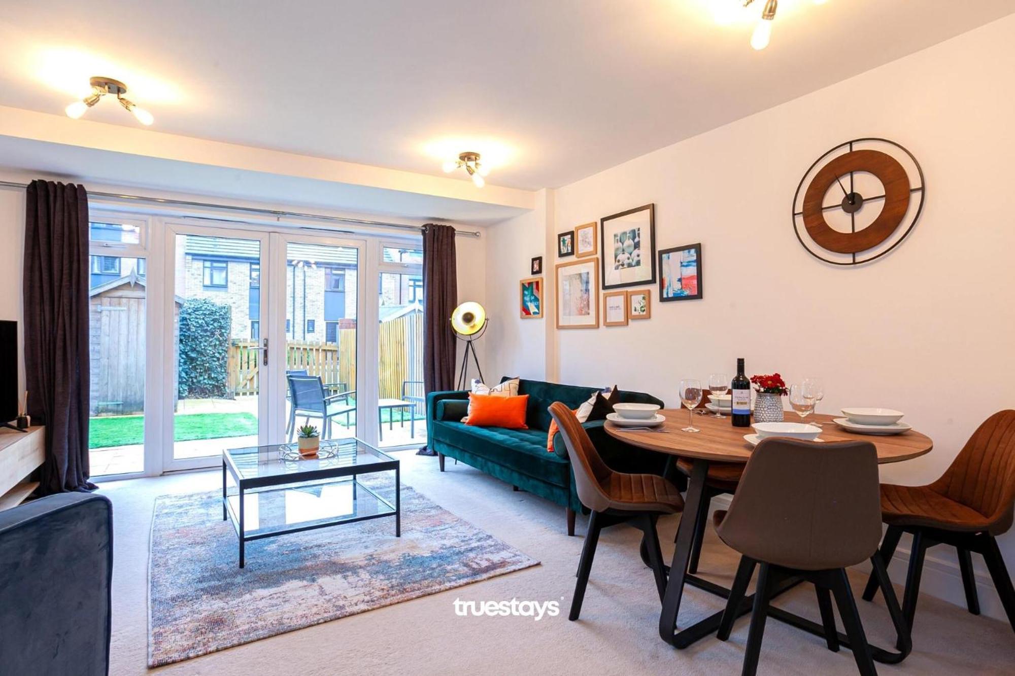 Ambassador House By Truestays - Luxury 4 Bedroom House In Stoke-On-Trent Etruria Exteriör bild