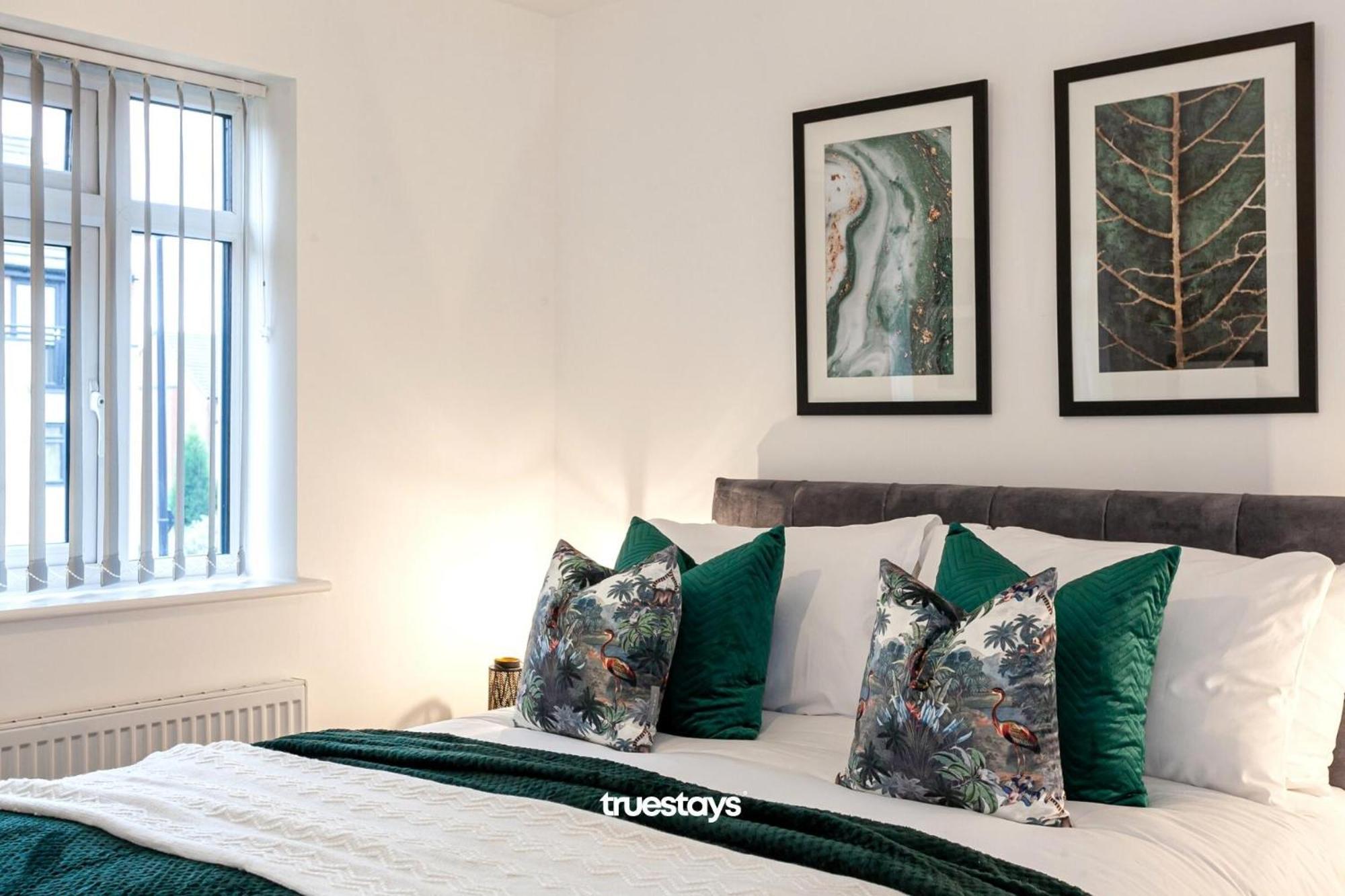 Ambassador House By Truestays - Luxury 4 Bedroom House In Stoke-On-Trent Etruria Exteriör bild