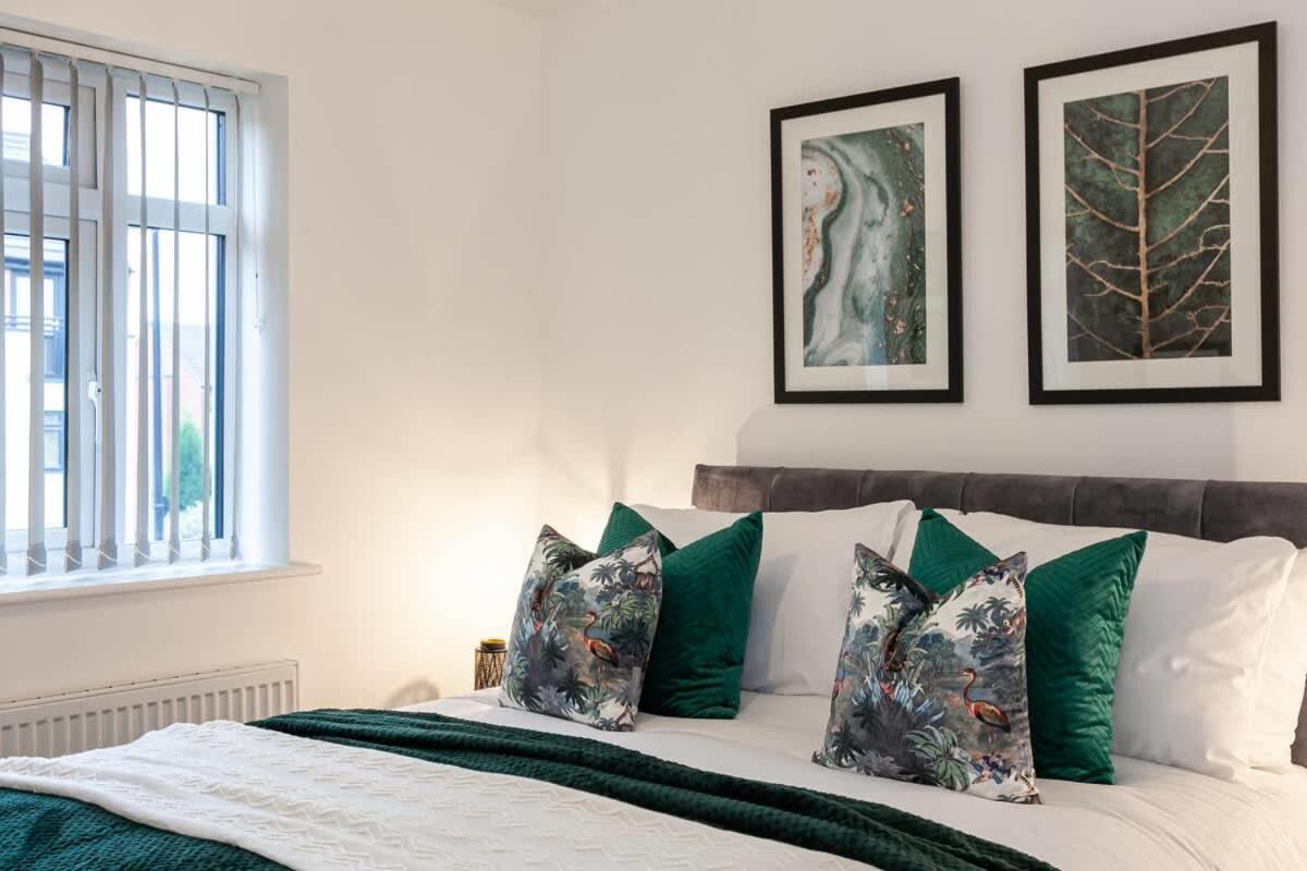 Ambassador House By Truestays - Luxury 4 Bedroom House In Stoke-On-Trent Etruria Exteriör bild
